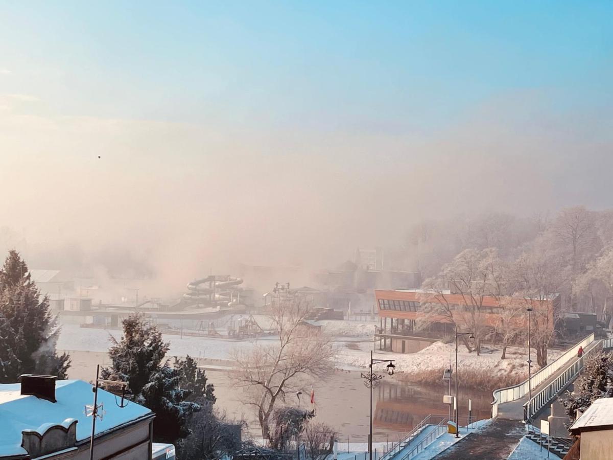 Pokoje Przy Bulwarach Apartman Uniejow Kültér fotó